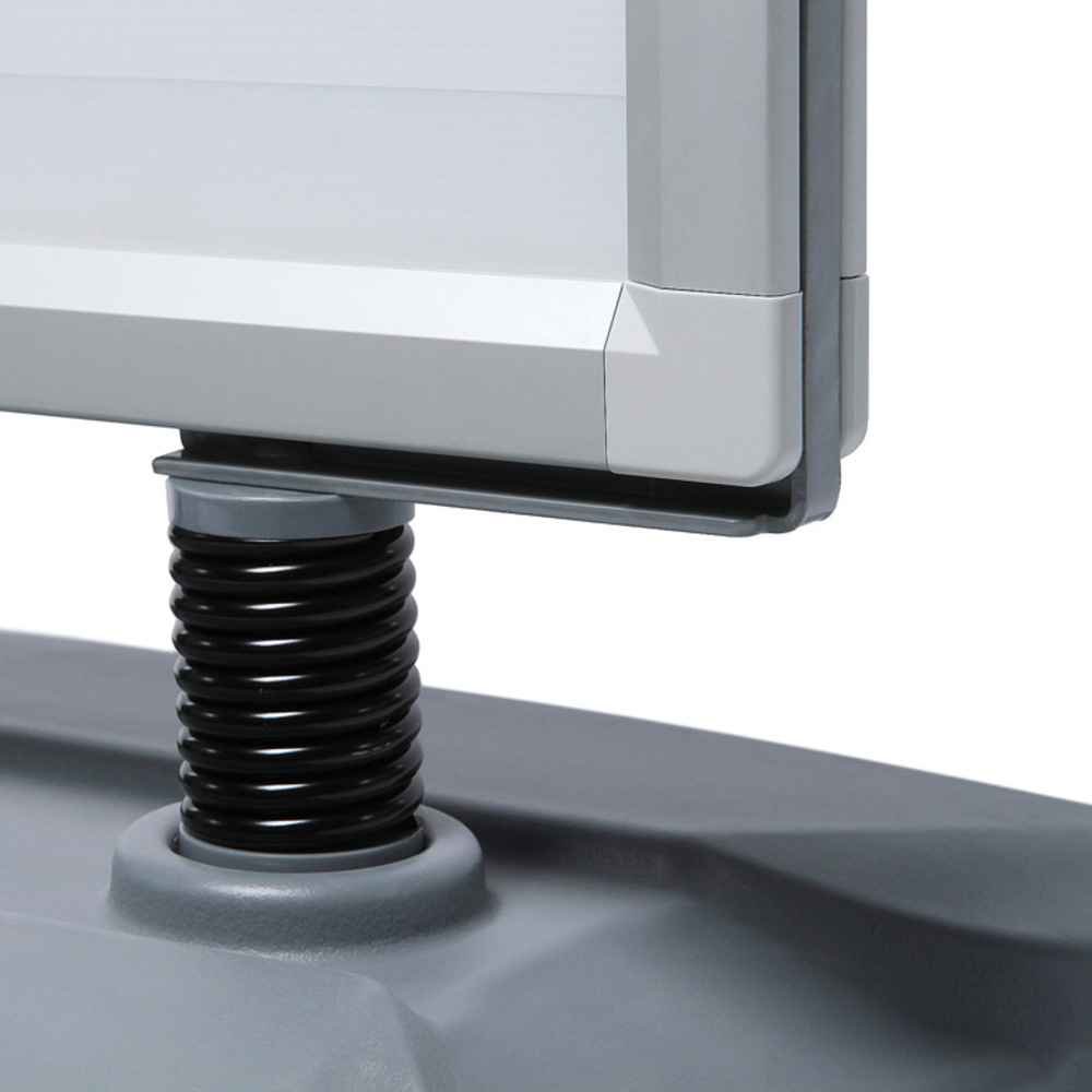 Windtalker® City. Kundenstopper 70x100 wetterfest (mit wetterfester Postertasche) – Bild 3